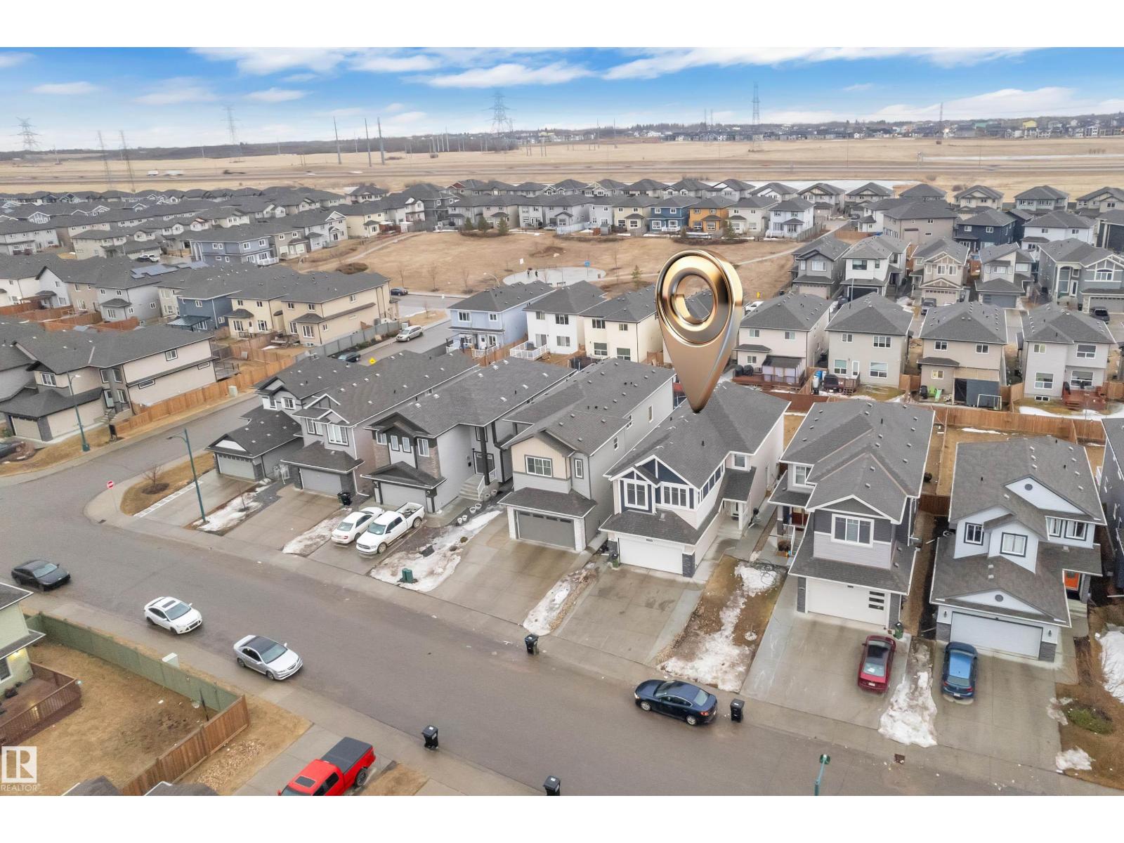 3235 13 AV NW