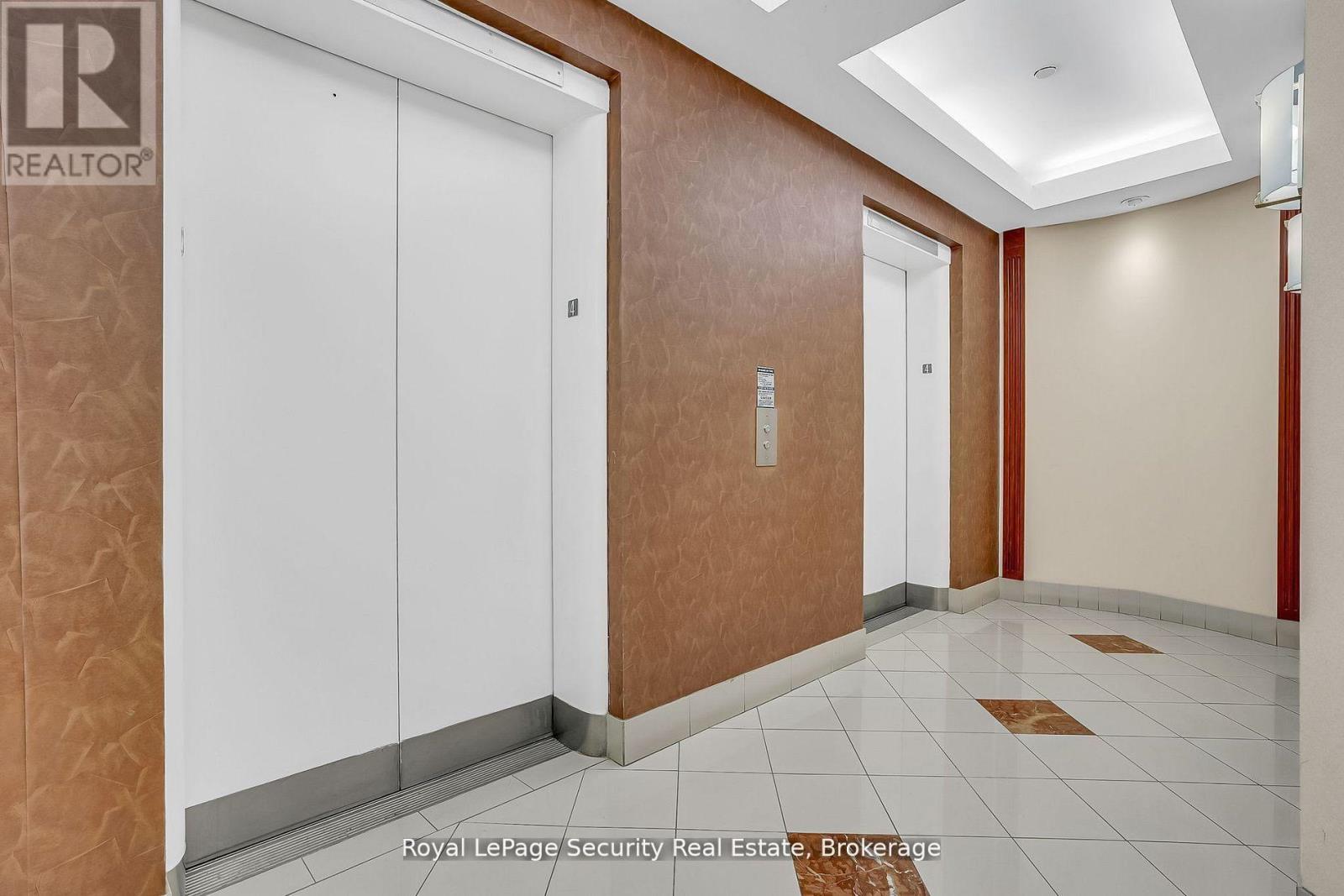 403 - 980 YONGE STREET