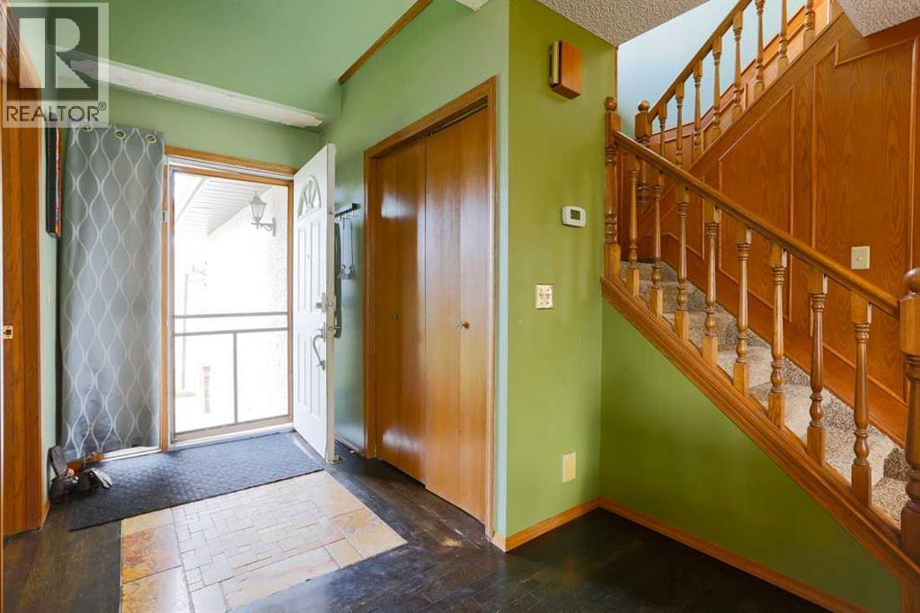 89 Athabasca Crescent