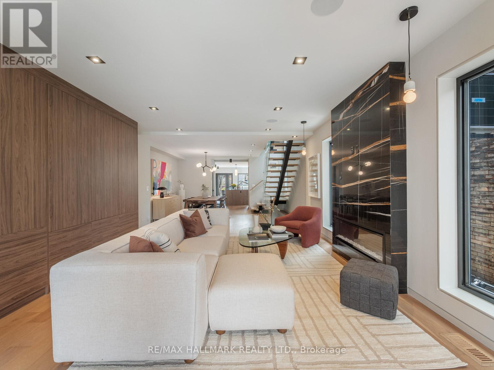 37 GRANDVIEW AVENUE