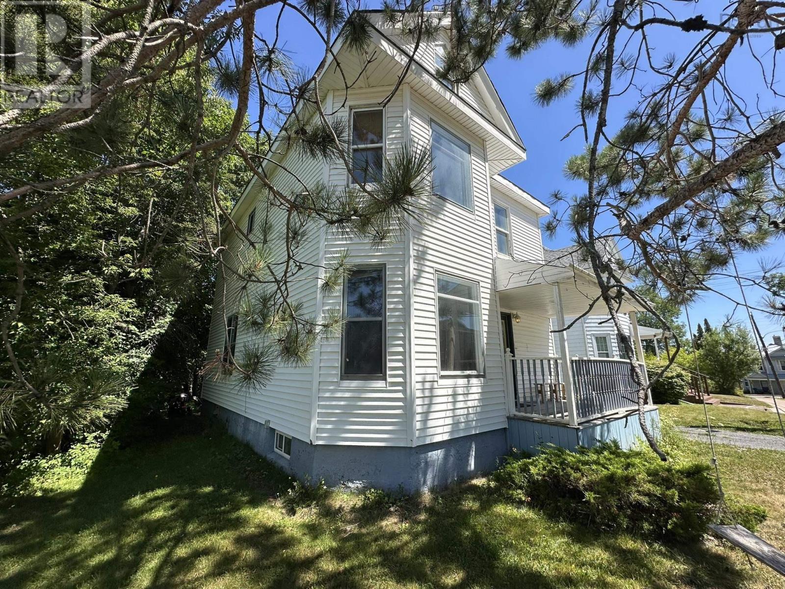 12 Fairview Avenue