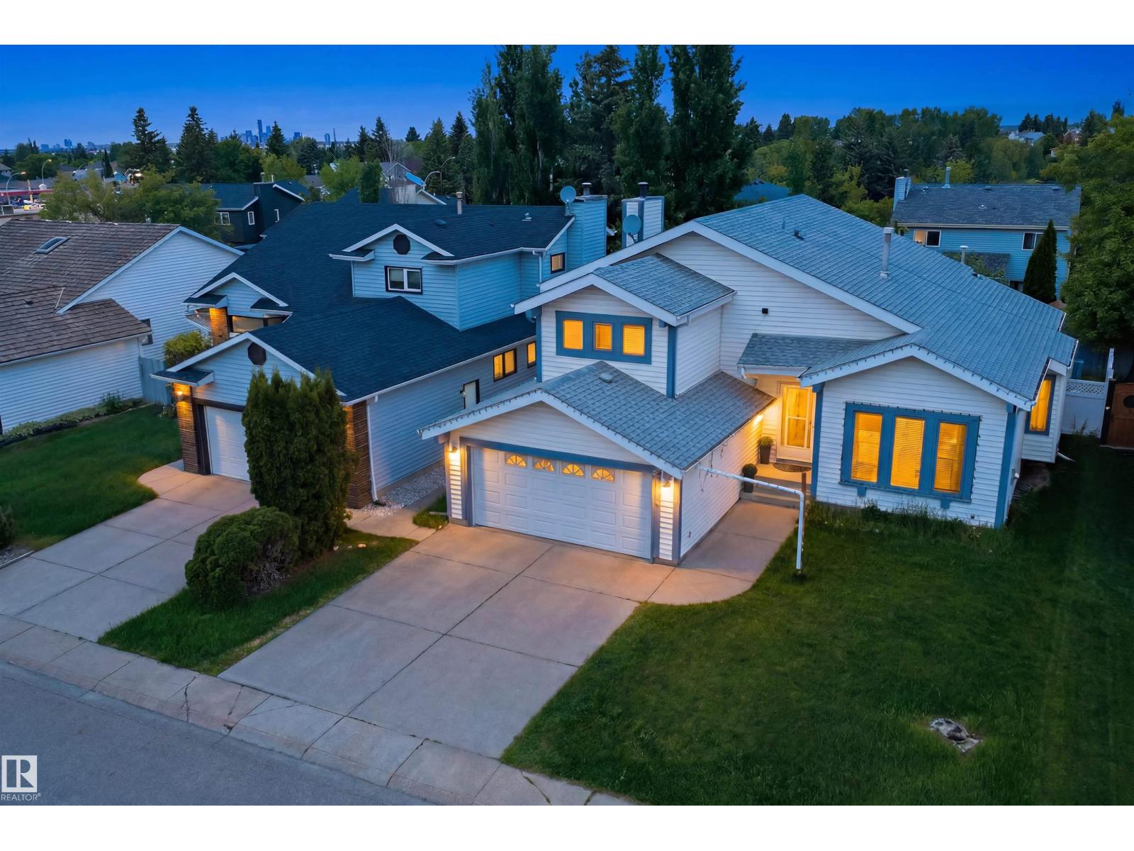 3220 42A AV NW
