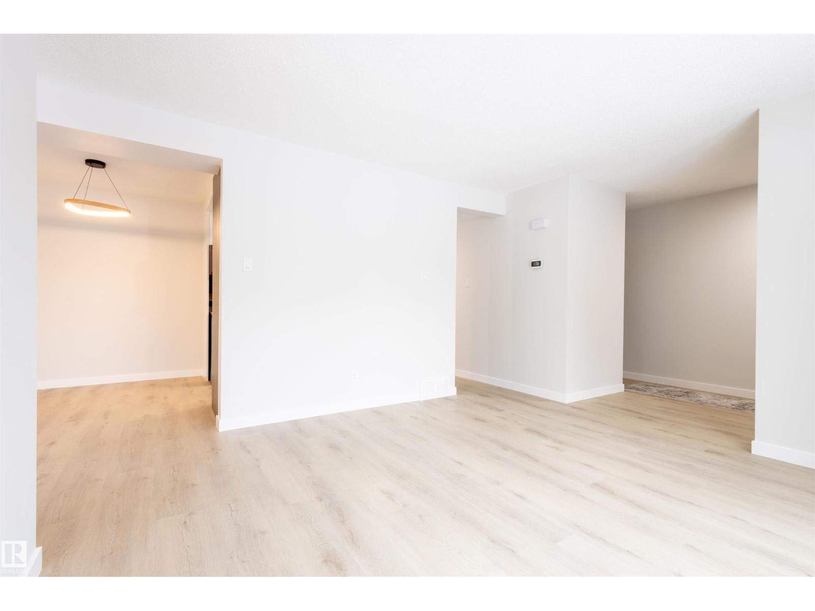30 AMBERLY CO NW