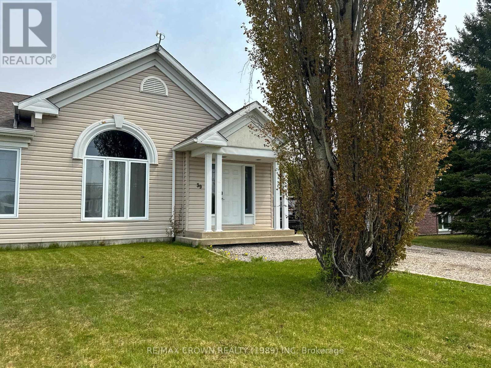 39 LABELLE STREET