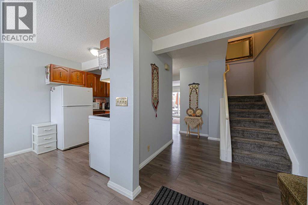 37, 5520 1 Avenue SE