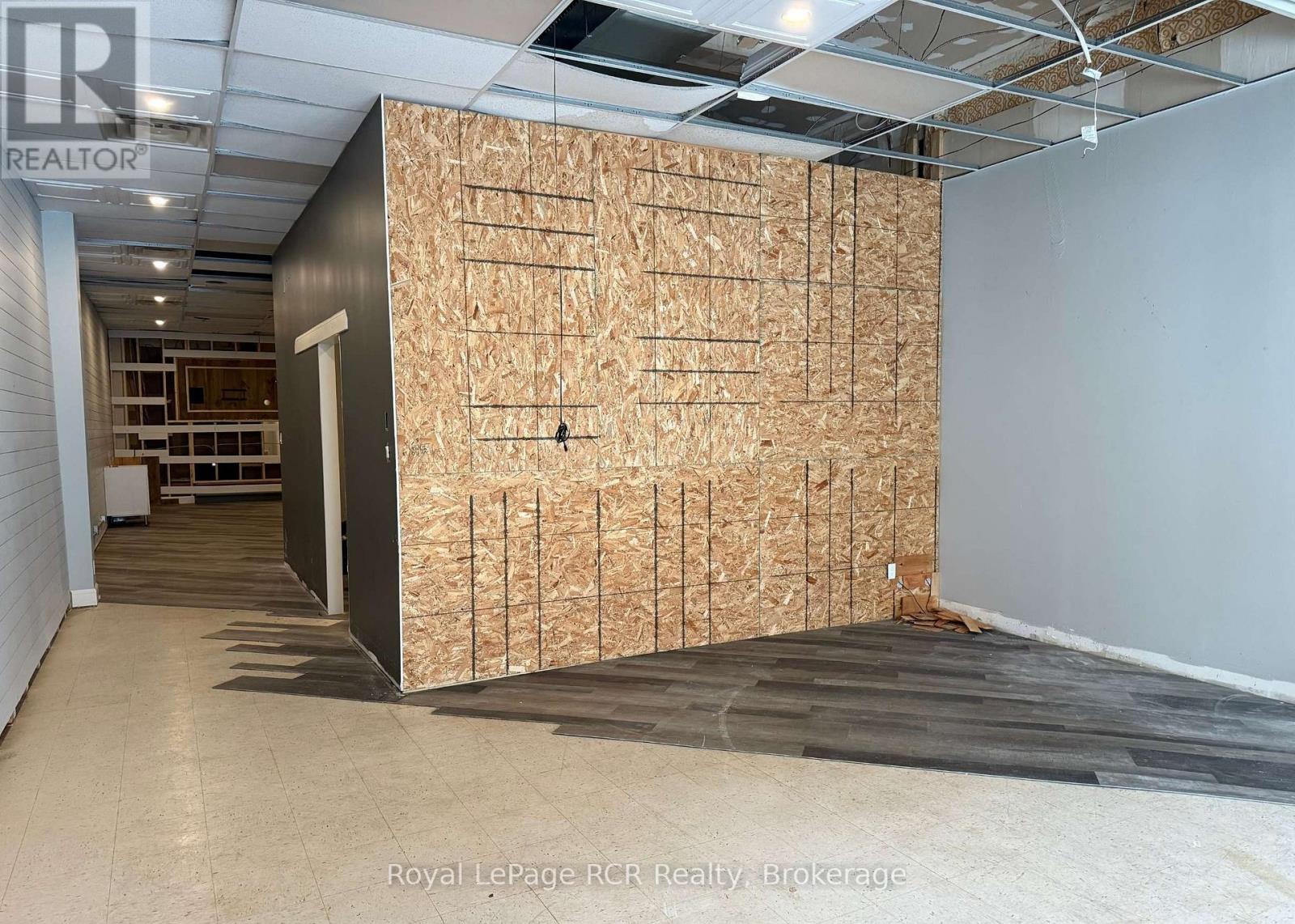 925 & 927 2ND AVENUE E