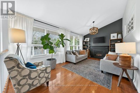 14 TEAL DRIVE Guelph (Kortright Hills) ON N1C1G3