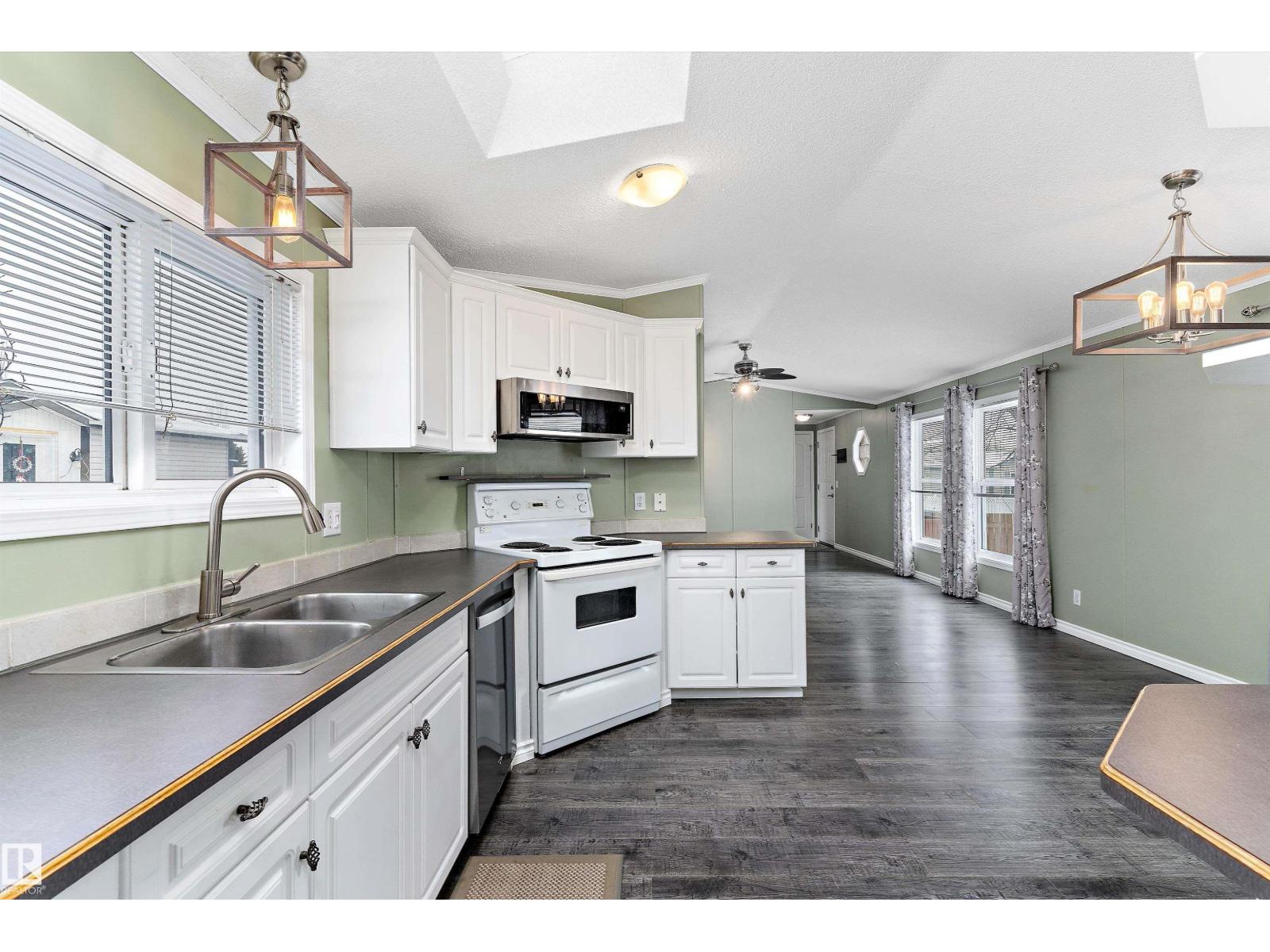 3225 Lakewood CL NW NW