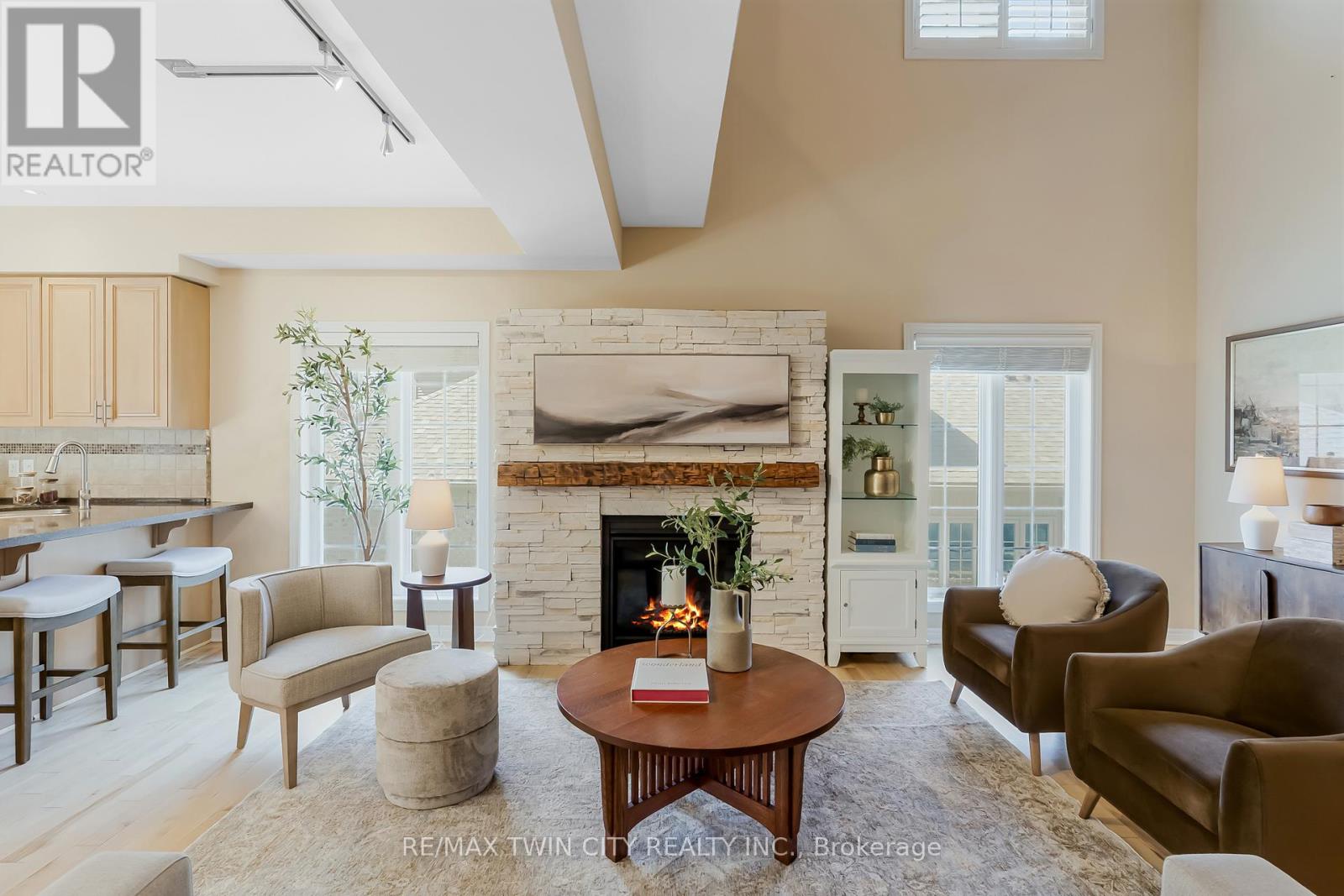 227 CHESTNUT HILL CRESCENT