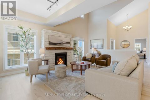 227 CHESTNUT HILL CRESCENT Kitchener ON N2P2X3