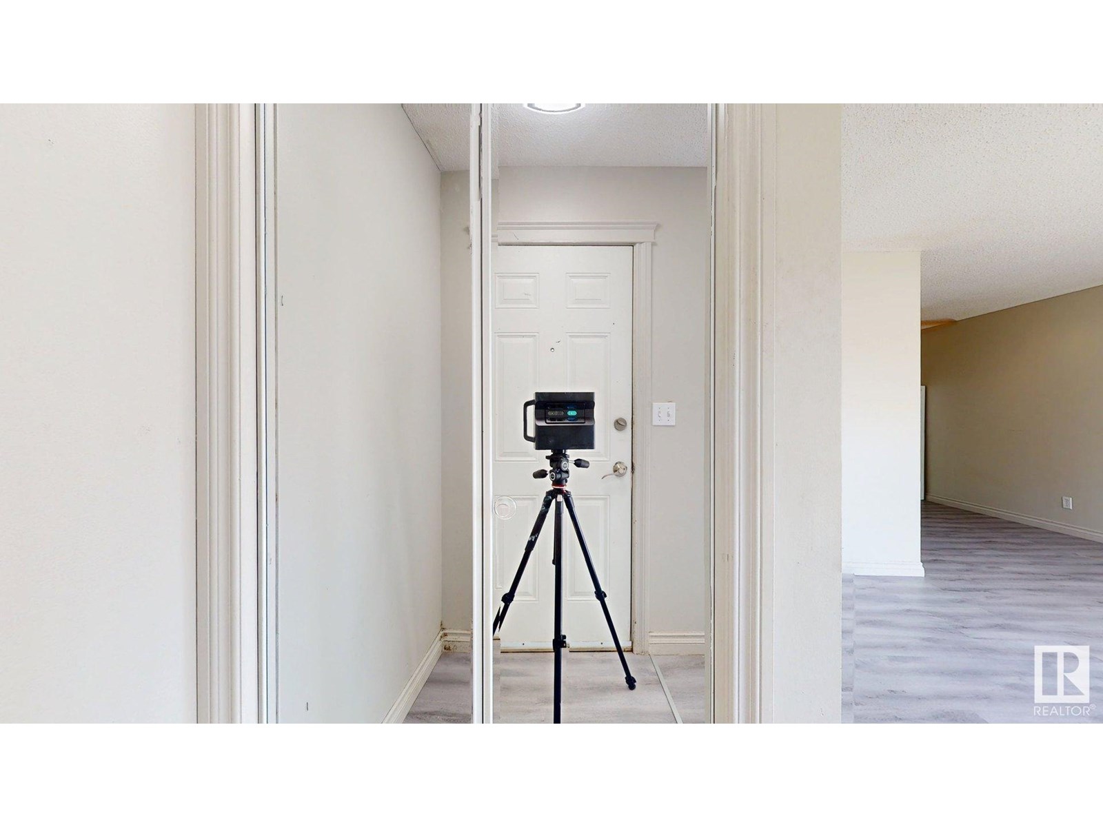 1508 62 ST NW