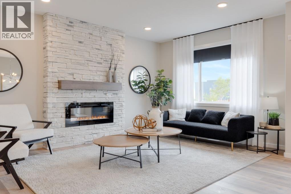 243 Mallard Grove SE
