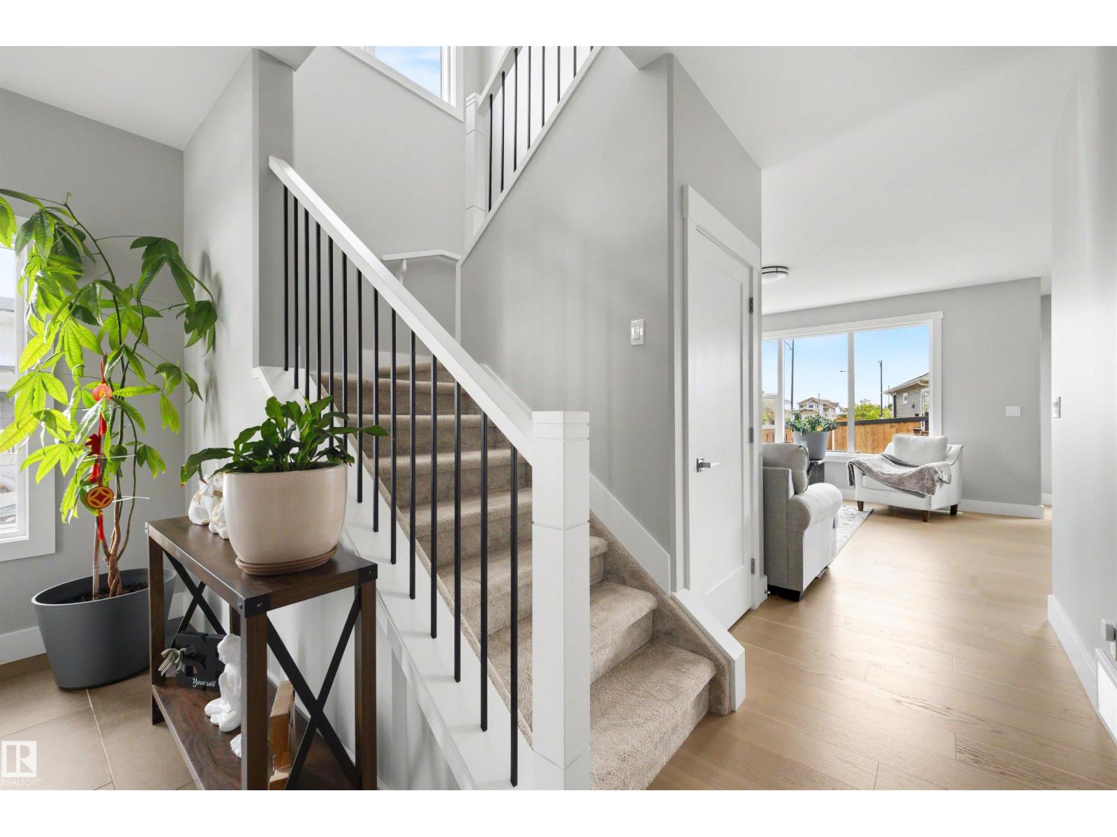 9631 89 ST