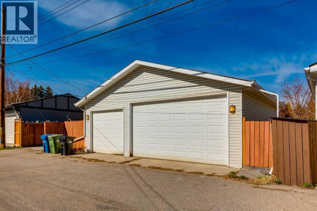 367 Acadia Drive SE