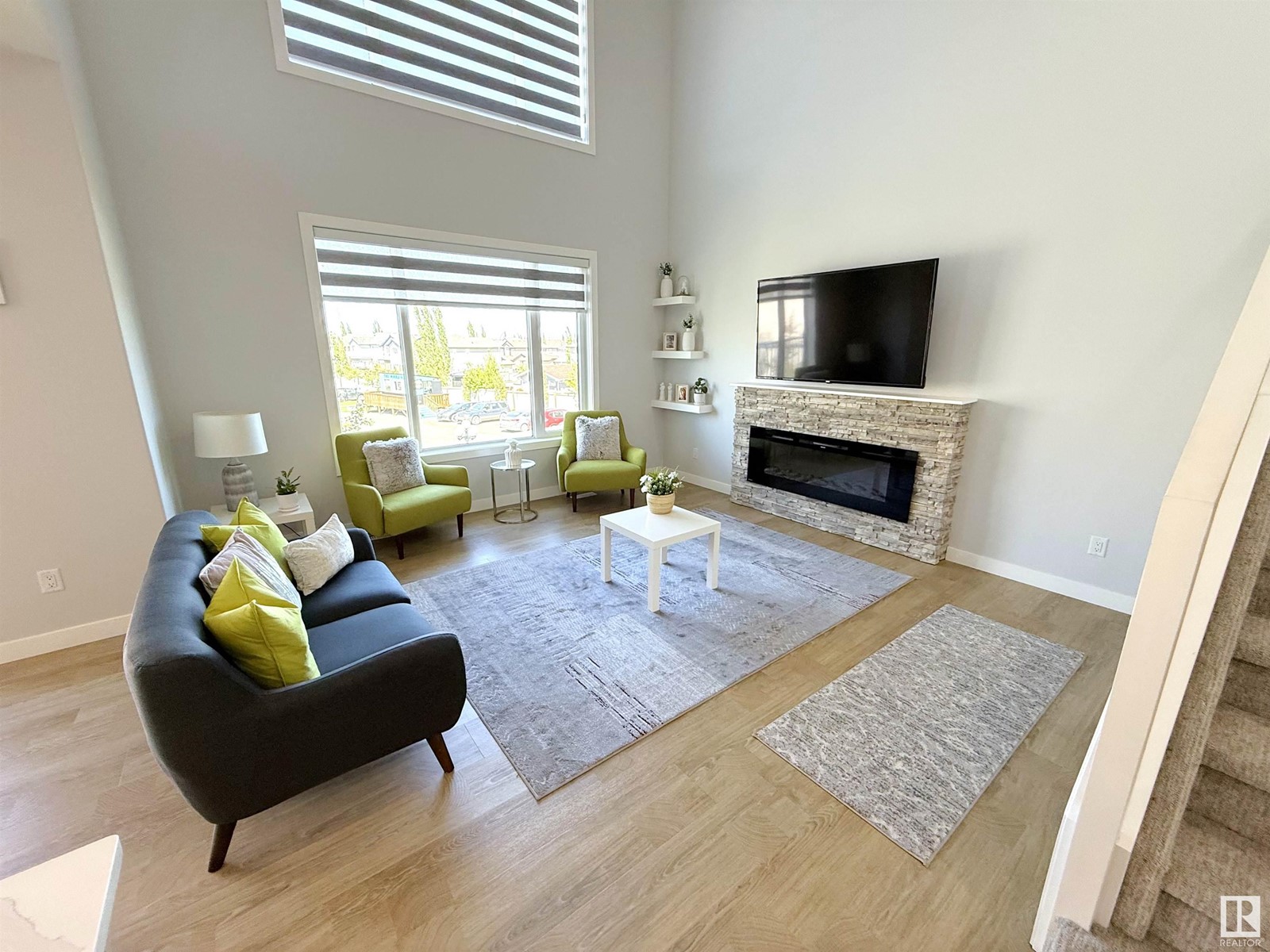 82 MEADOWLAND WY