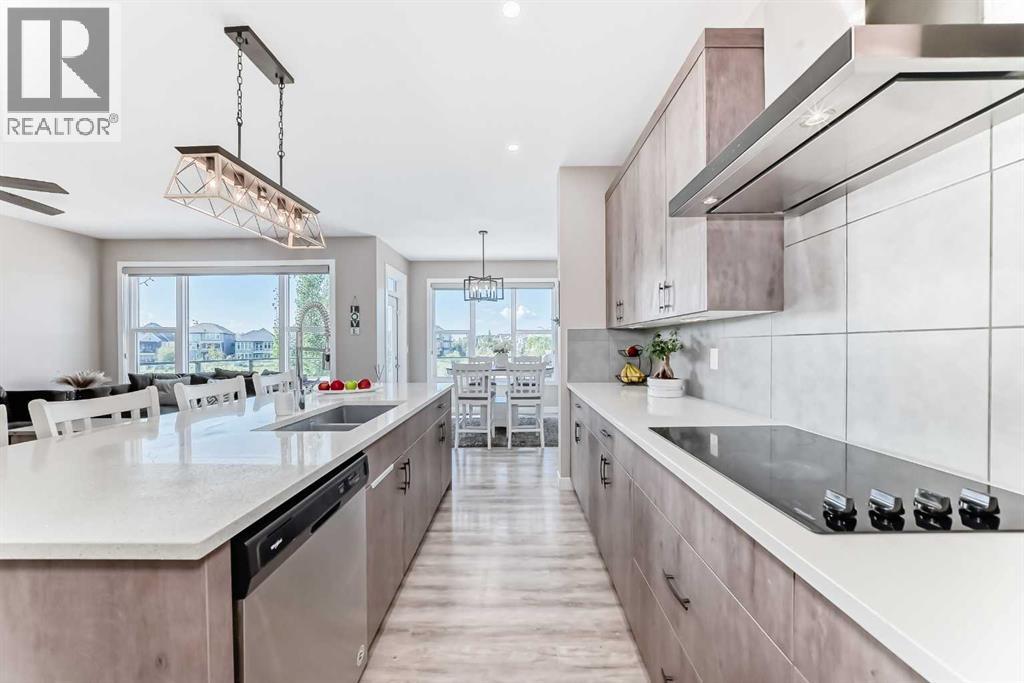 13 Cranbrook Cove SE