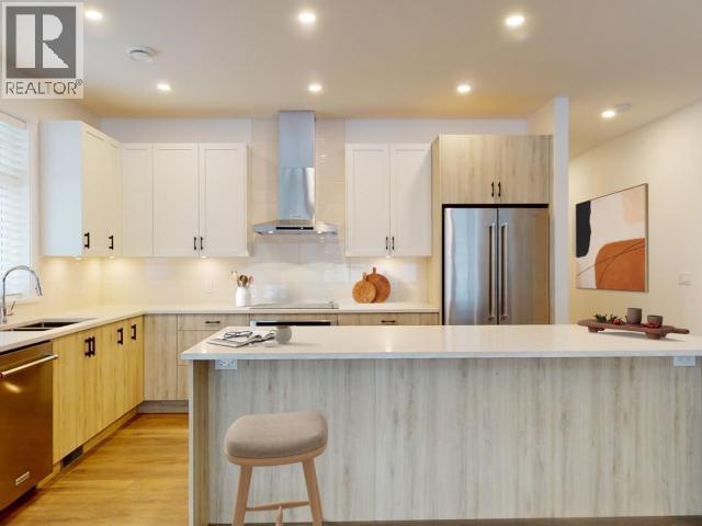 4076 SATURNA AVE