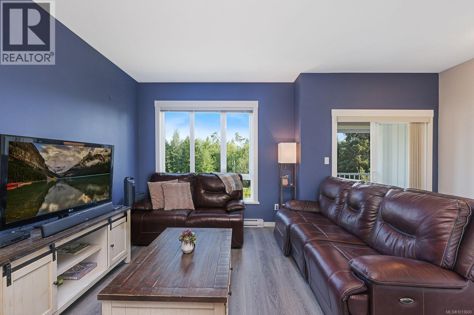 38 700 Lancaster Way