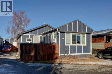 454, 3223 83rd Street NW Calgary AB T3B5N6