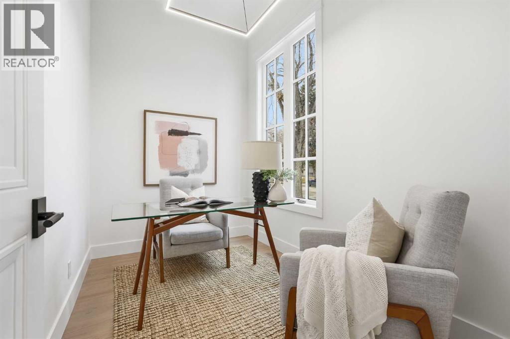 132 Lissington Drive SW