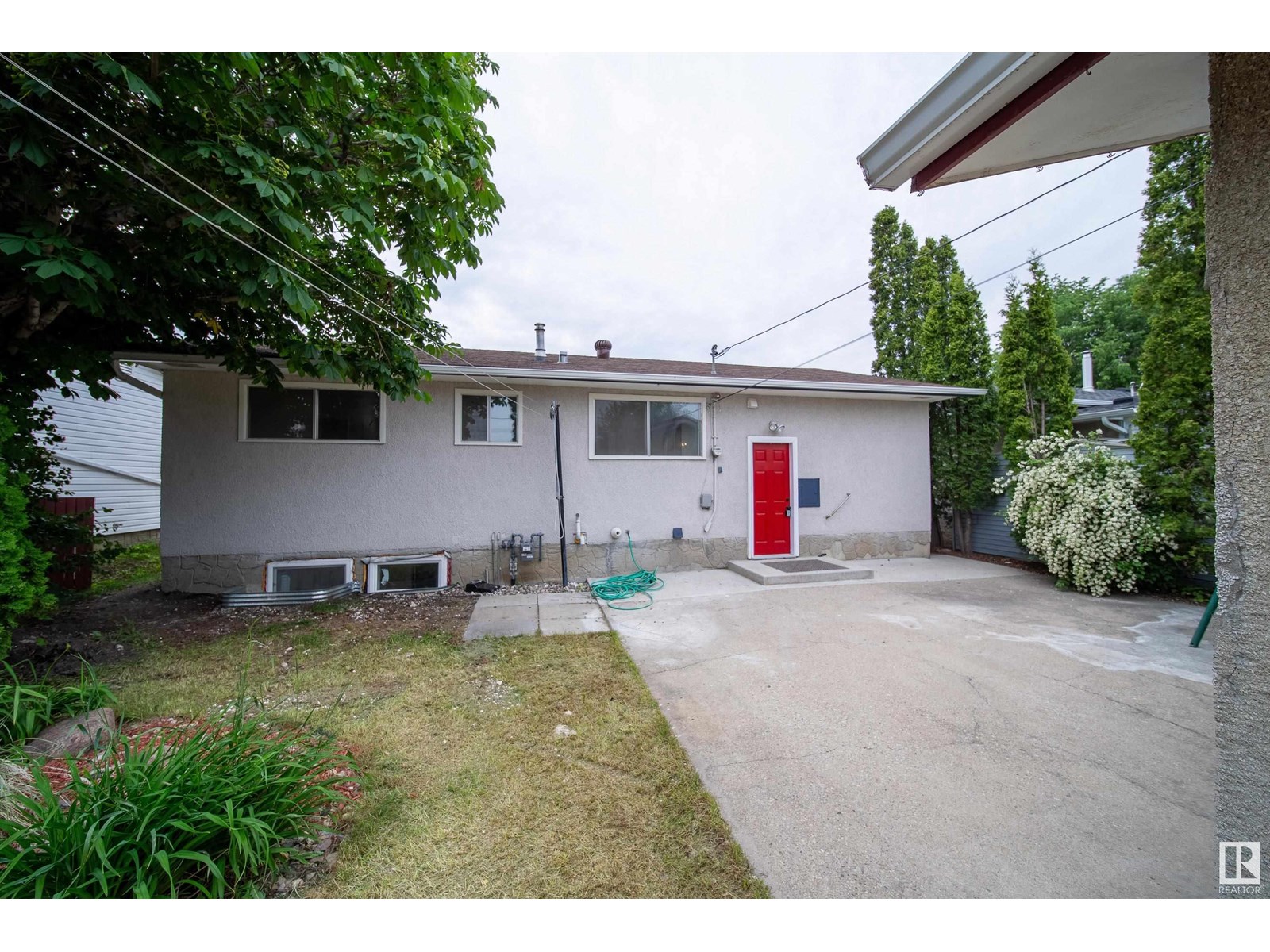 6708 132 AV NW