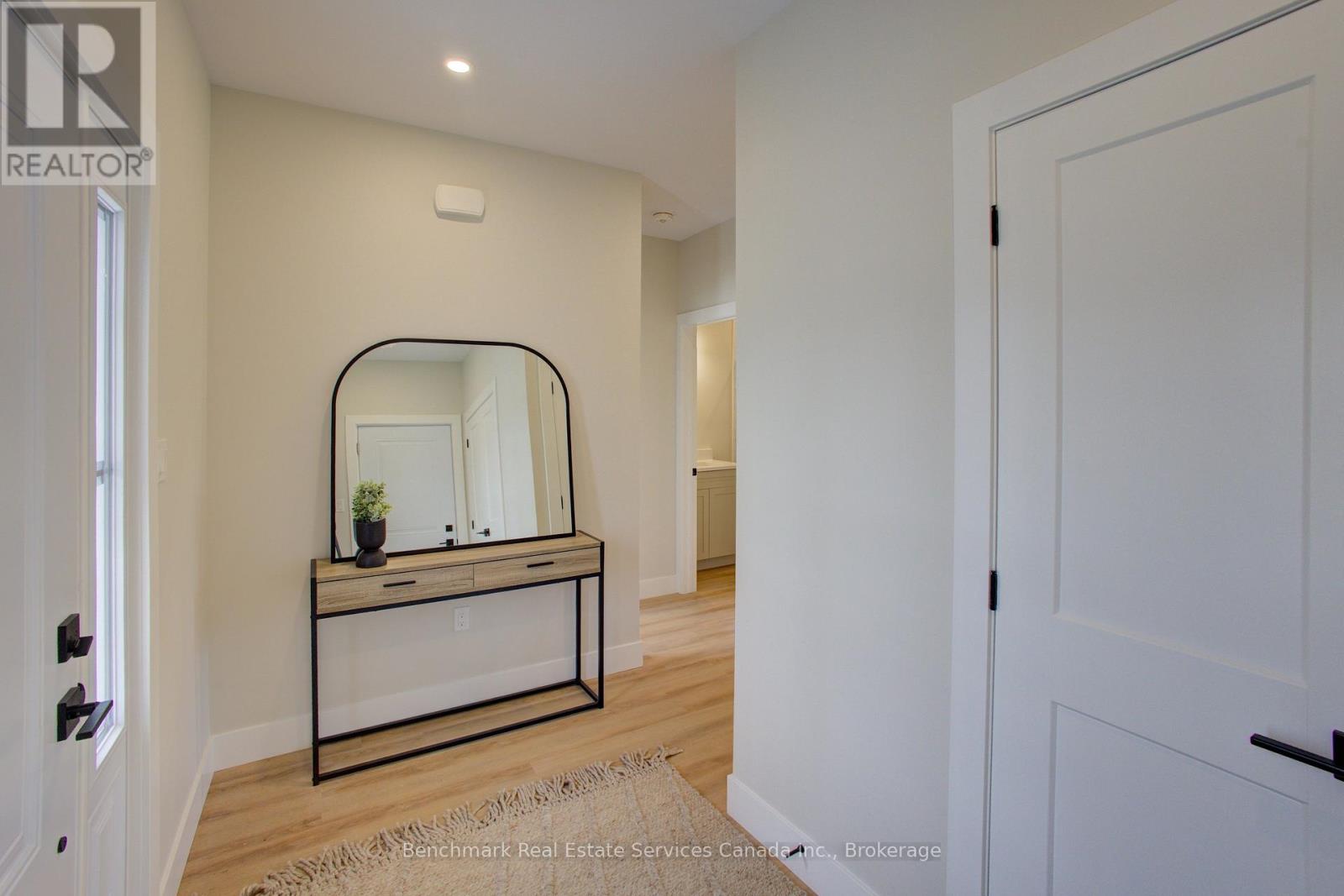 32 - 1182 QUEEN STREET