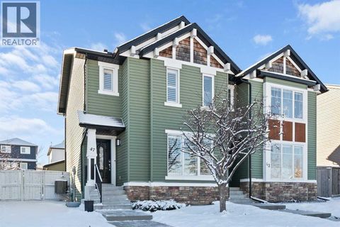 47 Eversyde Heath SW Calgary AB T2Y4P8
