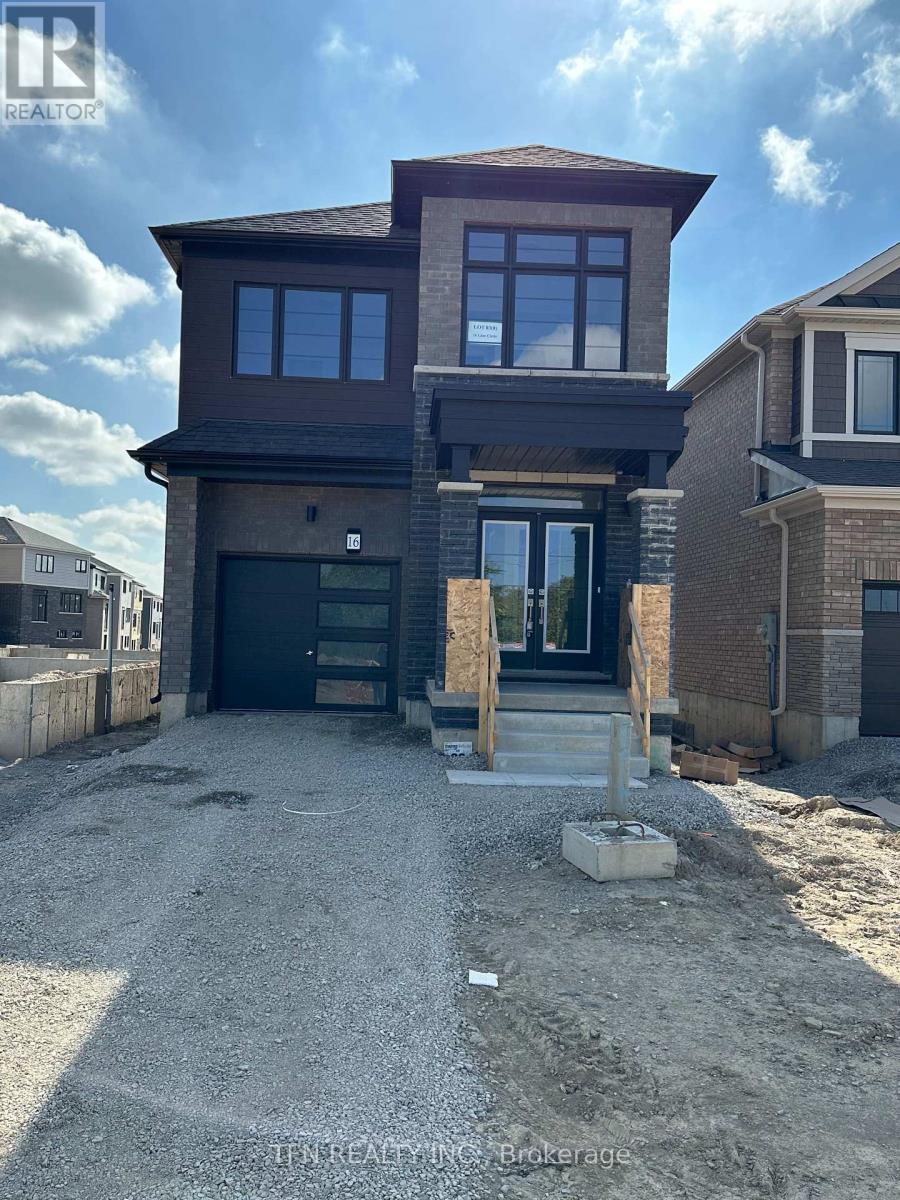 Photo 1 of 22 — 16 LILAC CIRCLE, Haldimand, ON N3W0H5