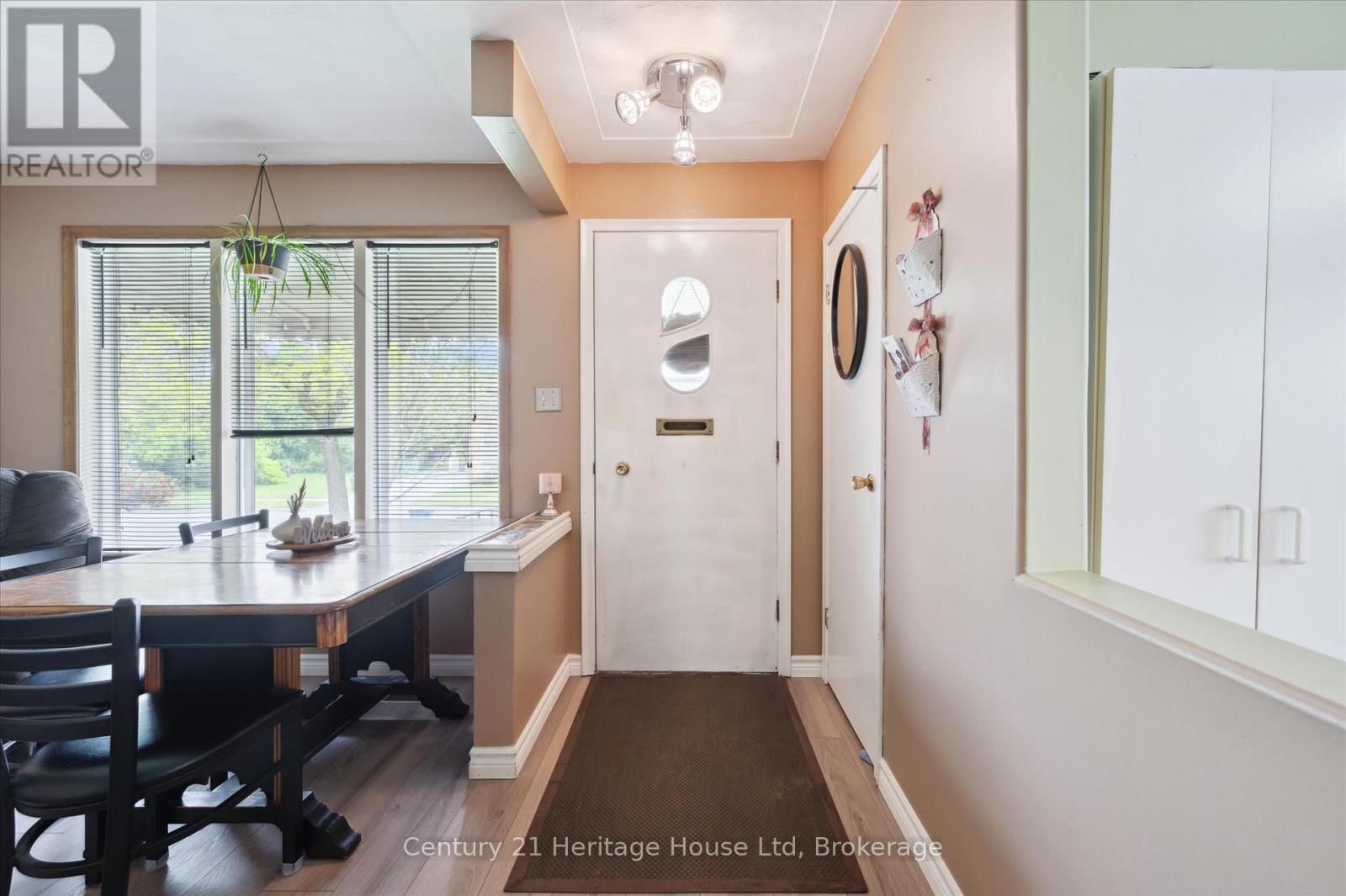 131 WAVERLEY DRIVE