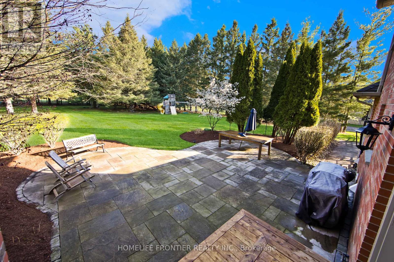 17 BRIDLE PATH