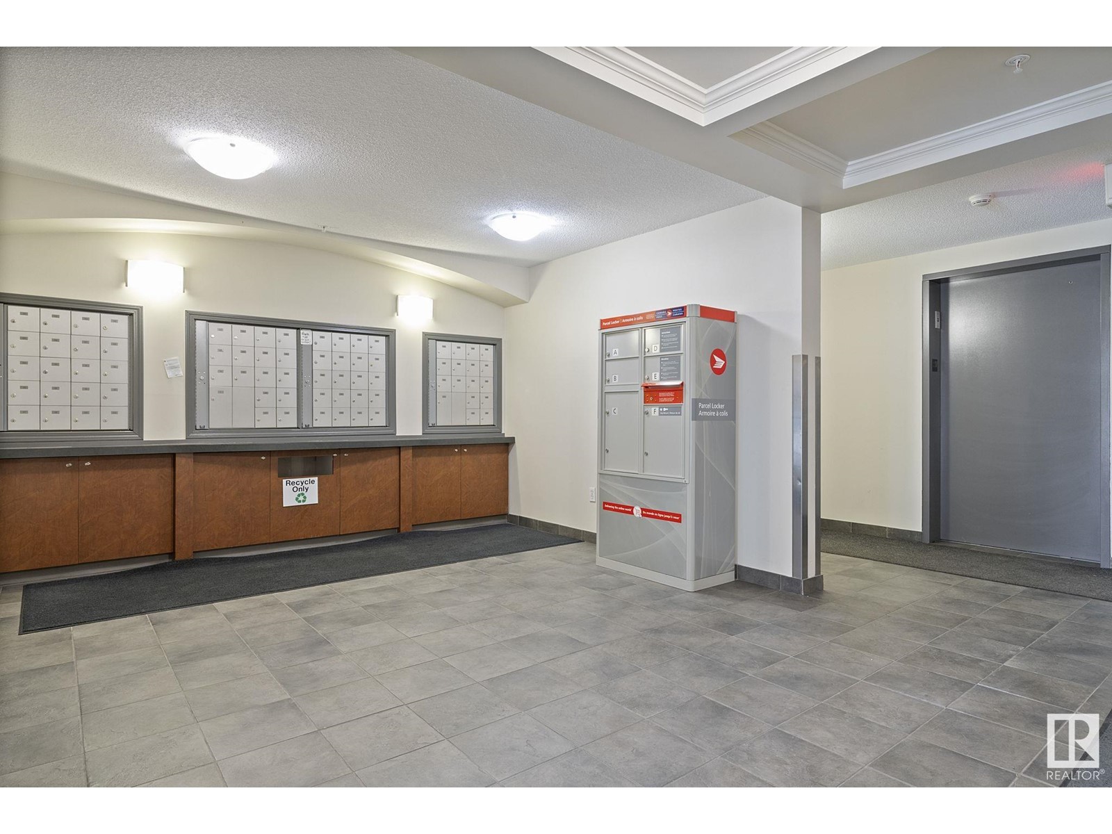 #207 636 MCALLISTER LO SW