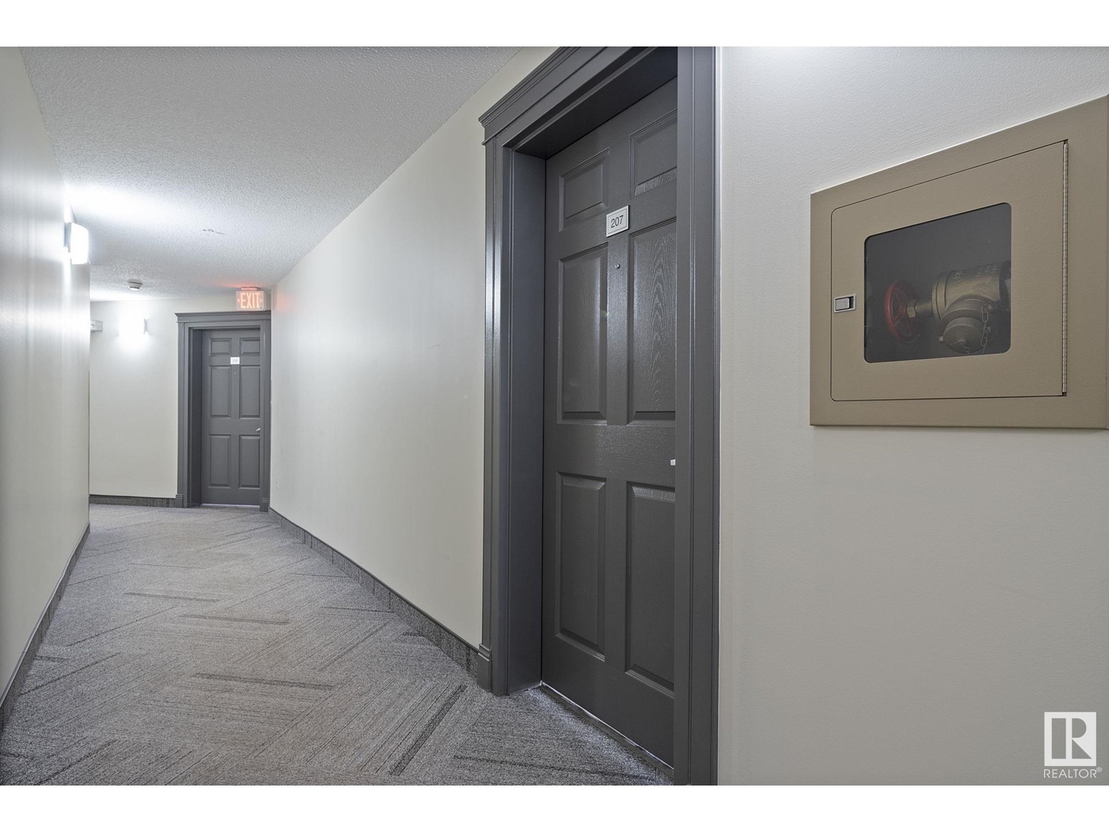#207 636 MCALLISTER LO SW