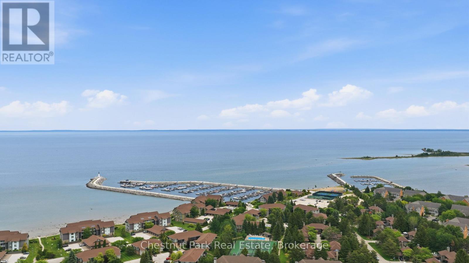 504 MARINERS WAY