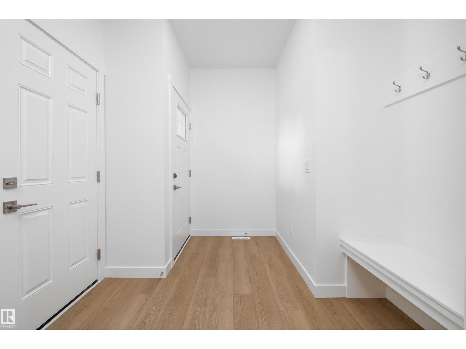 8632 183 AV NW