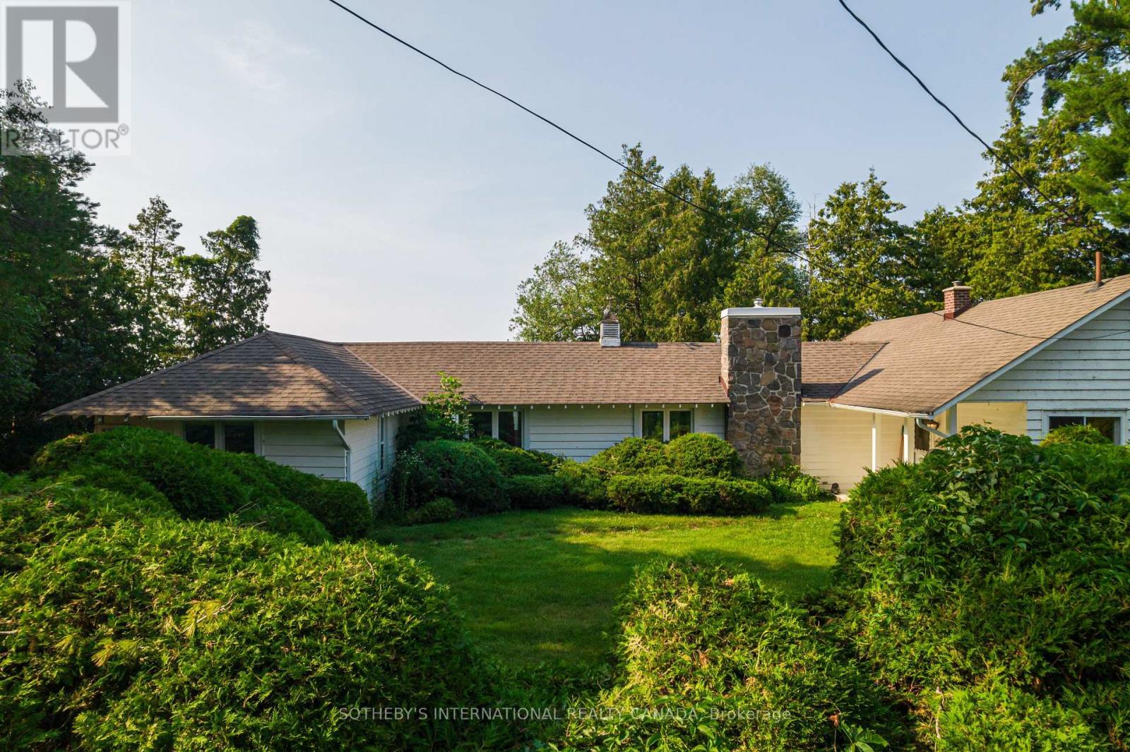 104 HEDGE ROAD
