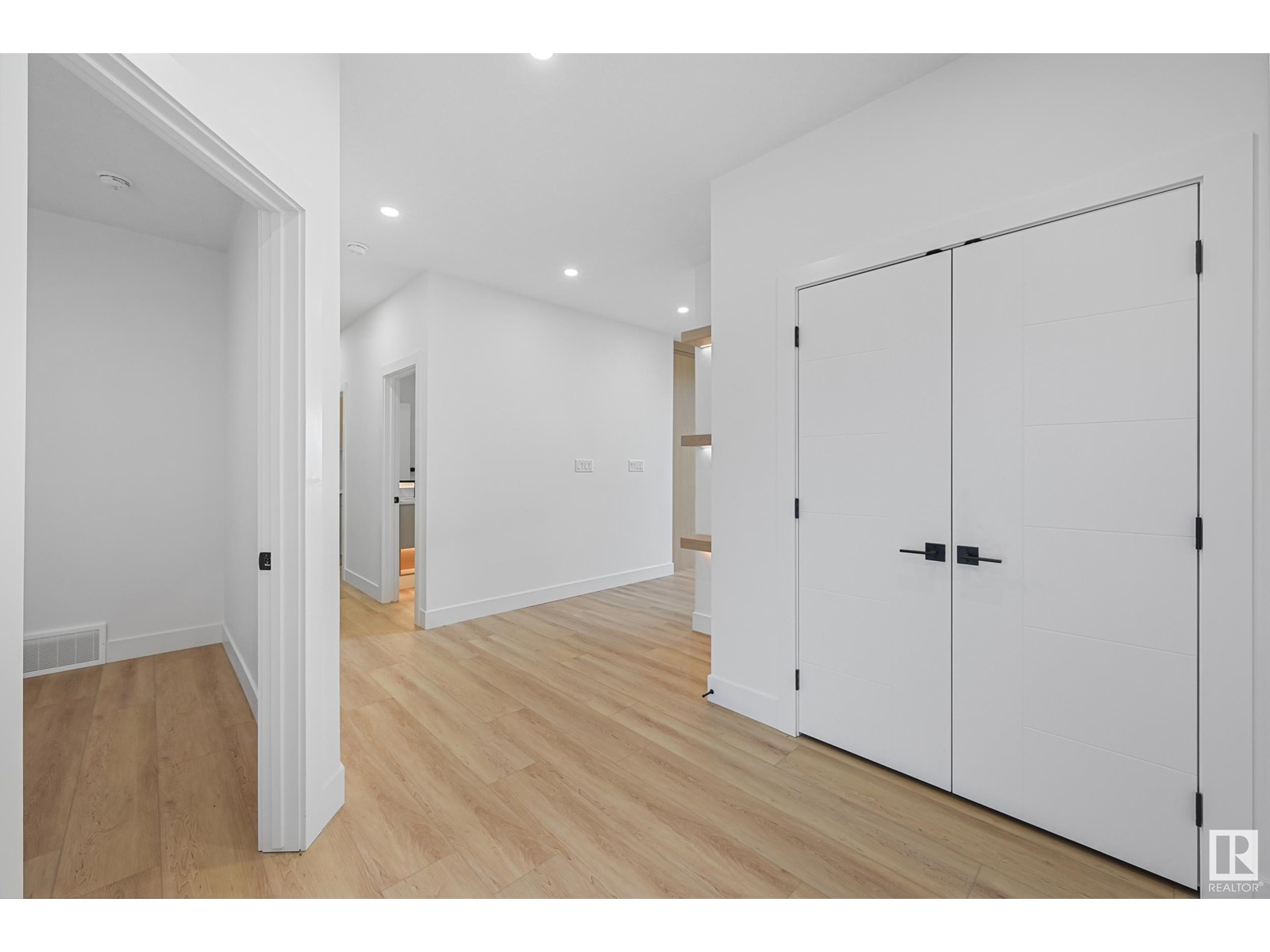 285 MEADOWVIEW DR