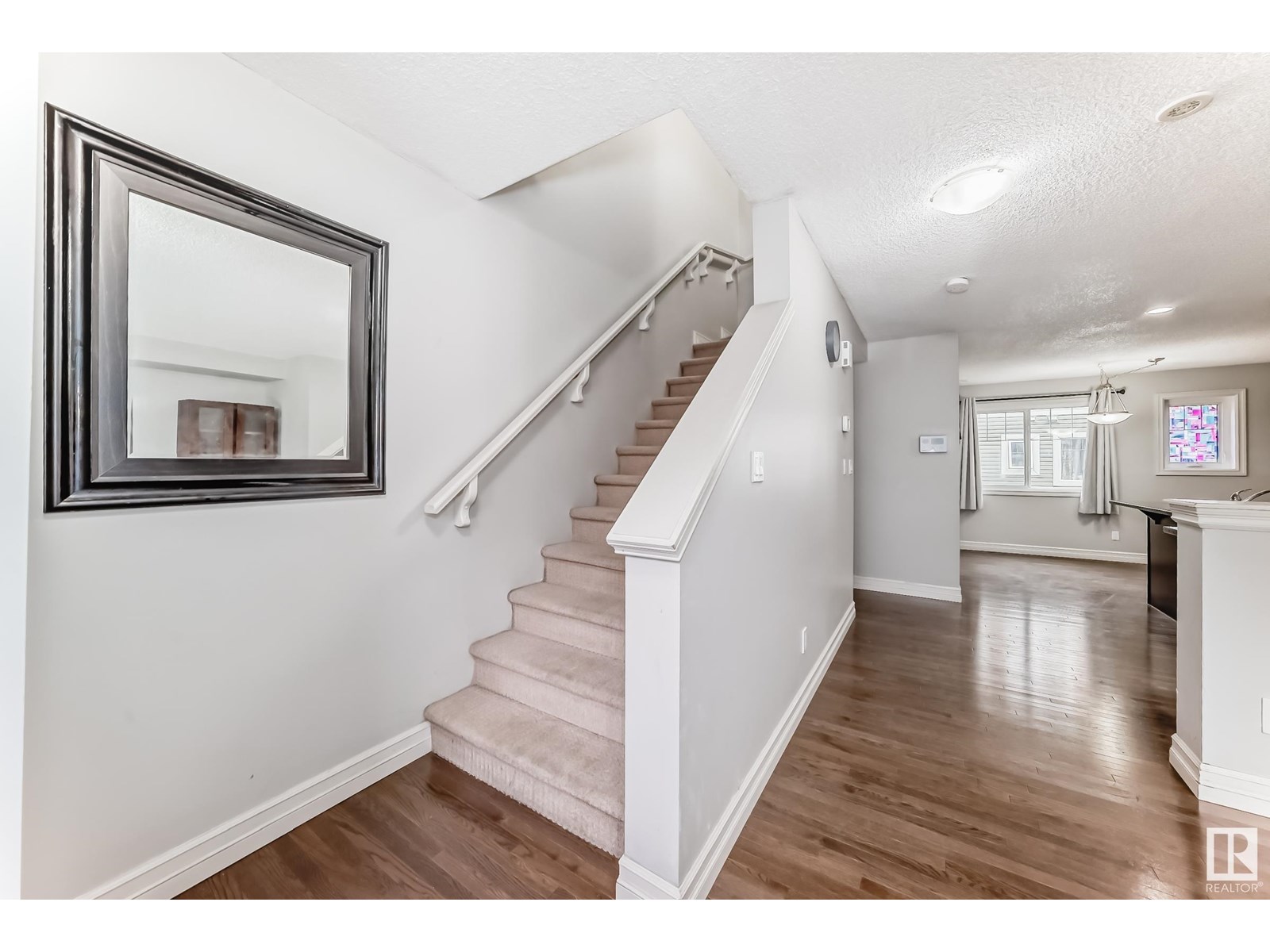 #120 655 TAMARACK RD NW