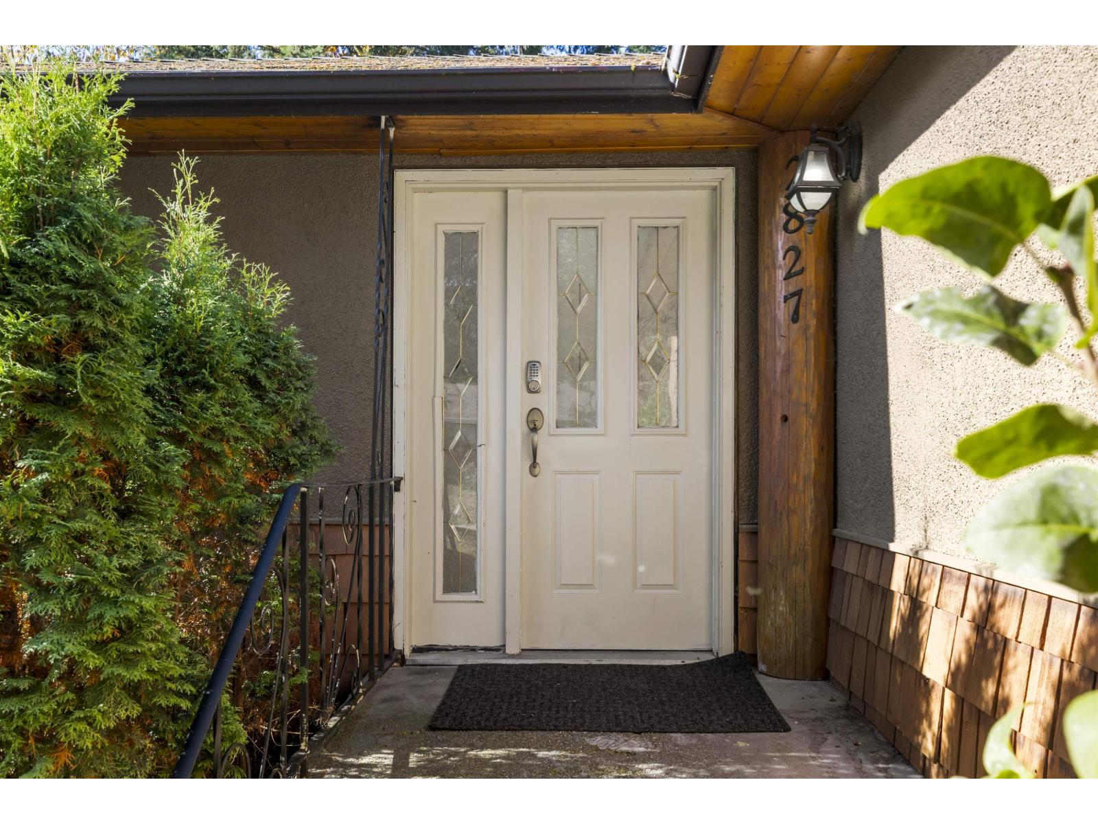 2827 CAMBRIDGE STREET