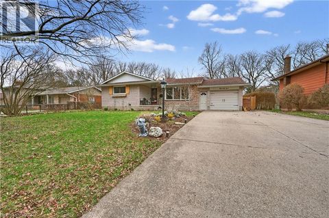 79 PRINCE CHARLES Drive St. Catharines ON L2N3Y8