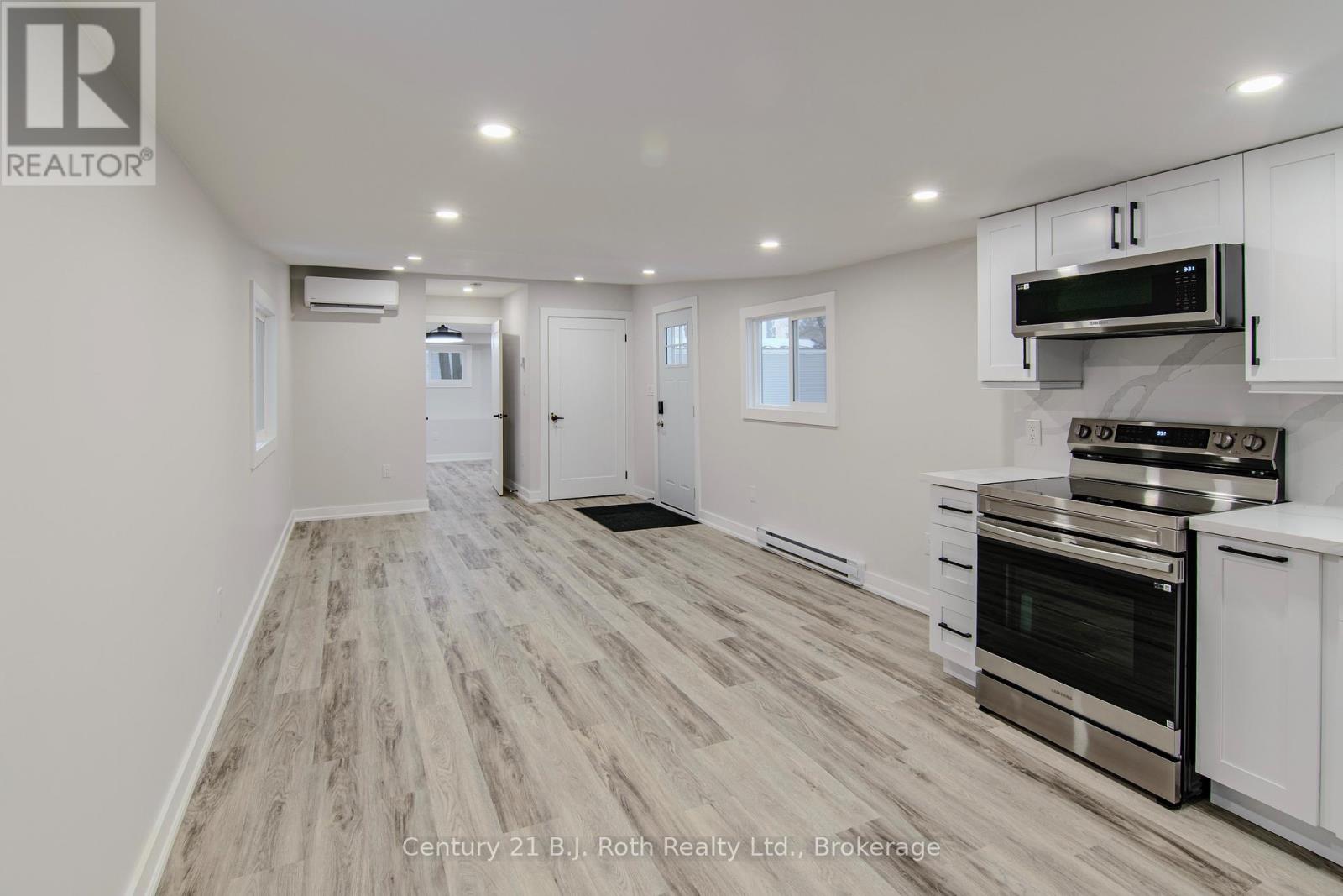 25 - 580 WEST STREET S