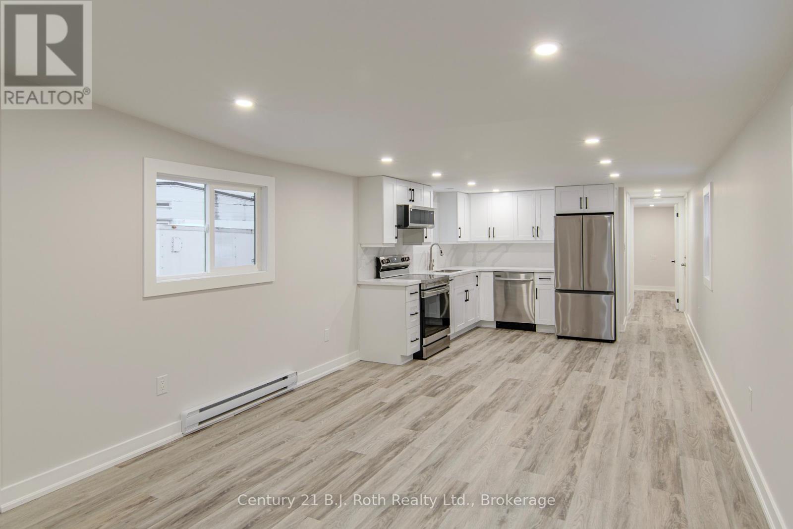 25 - 580 WEST STREET S