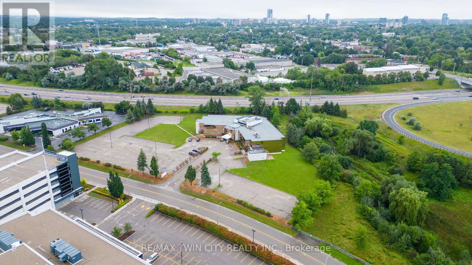 575 RIVERBEND DRIVE