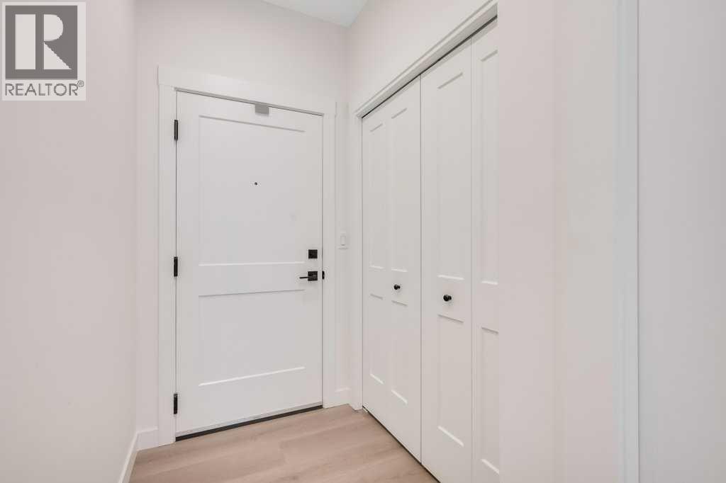 2316, 200 Seton Circle SE