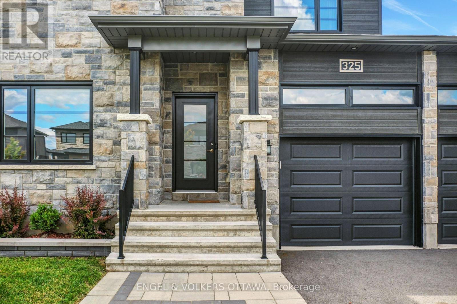 325 MOONLIGHT DRIVE
