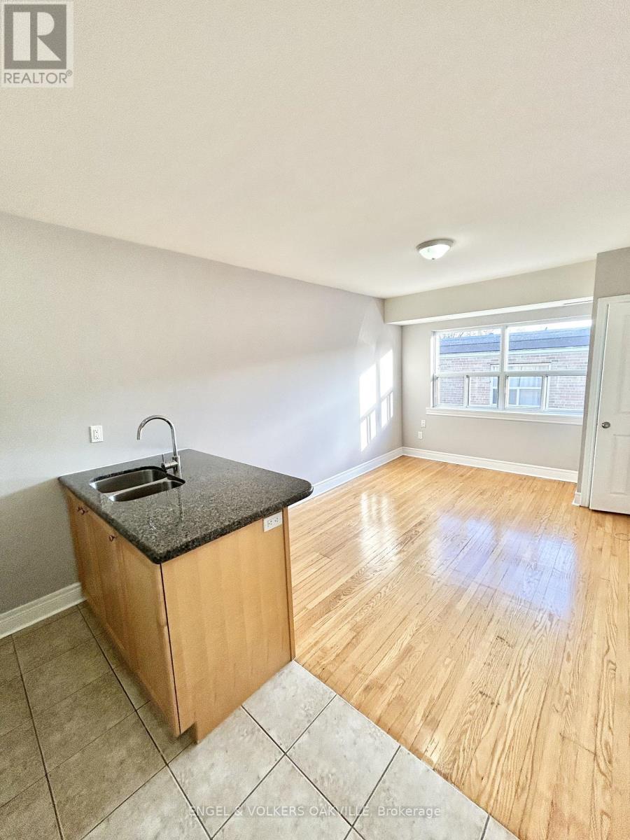 303 - 11 THIRTY THIRD STREET