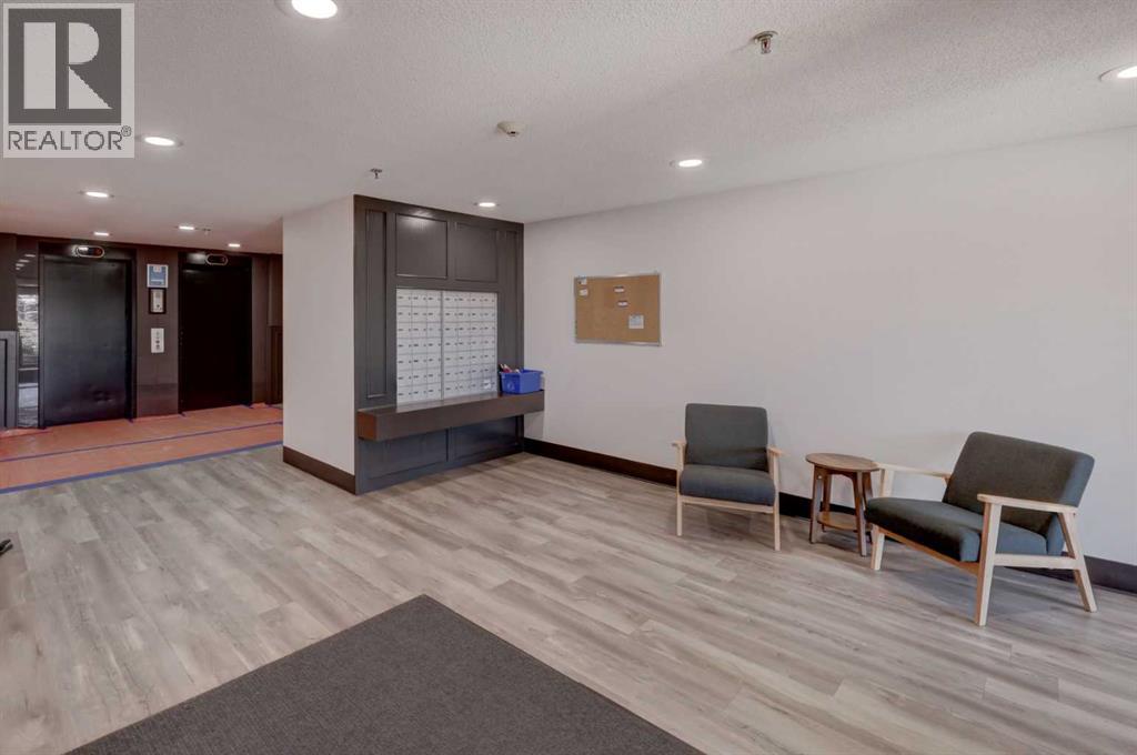 403, 2011 University Drive NW