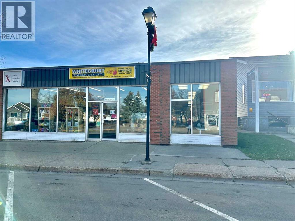 Photo 1 of 2 — 4915 51 Avenue, Whitecourt, AB T7S1M2