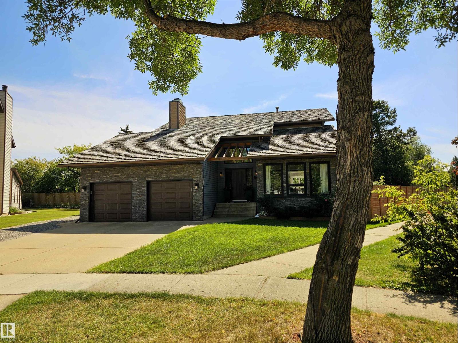 50 PEMBROKE CR