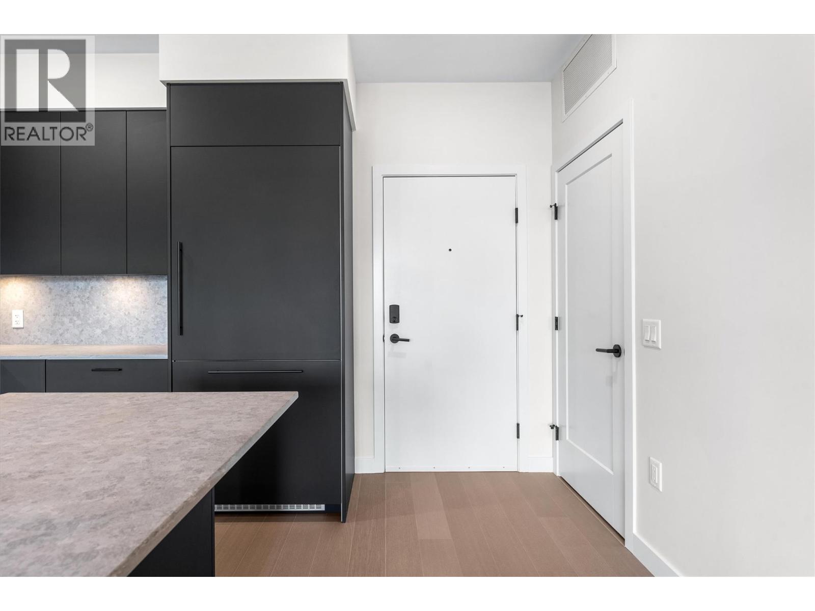 9654 Benchland Road Unit# 407