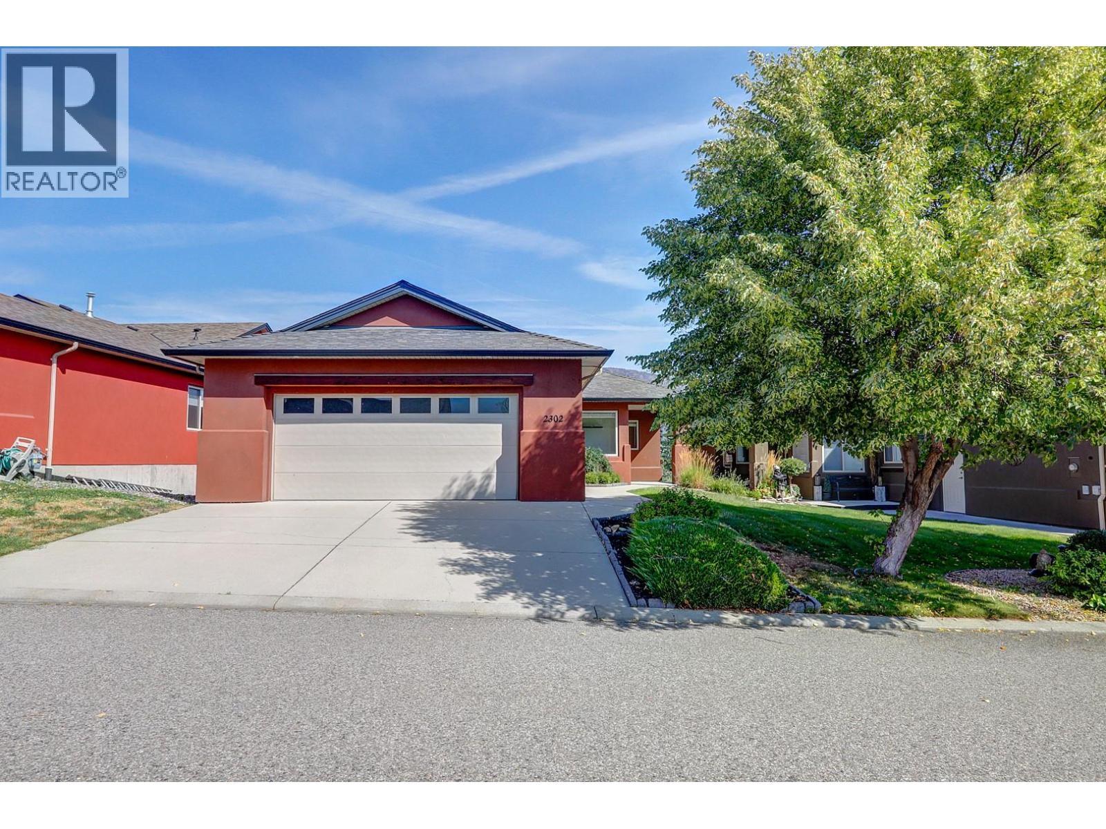 2302 Pine Vista Place